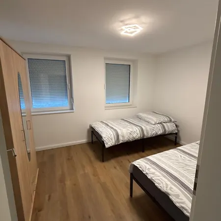 Erics Gaestehaus Апартаменты *
